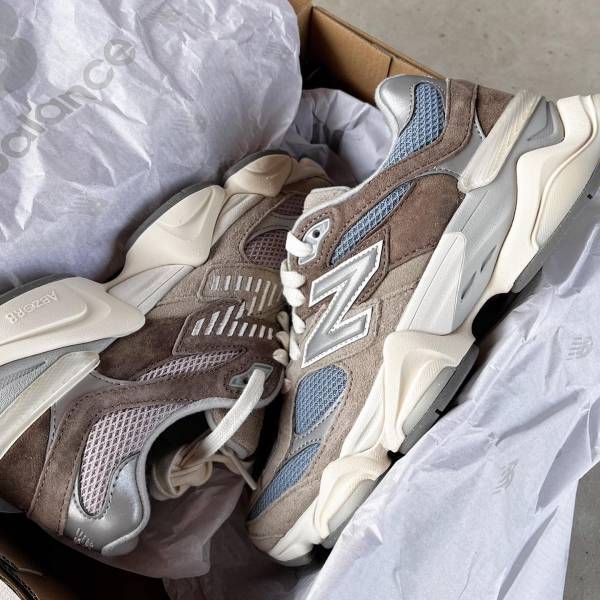 ＜人気沸騰中です♡ ＞ 今季ゲットしたい【注目スニーカー】って？