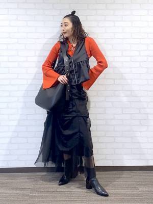 今年の注目カラー！ 【ビタミンオレンジ】でパッと明るいコーデに♡