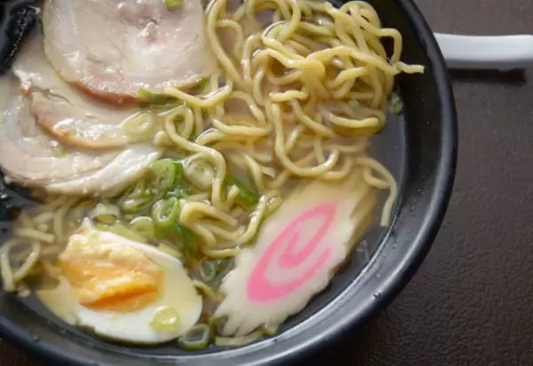 ラーメン屋で…行列を無視した客「こっちはお客様よ」店主「…わかりました」店主の”謎行動”に…一同「え？」