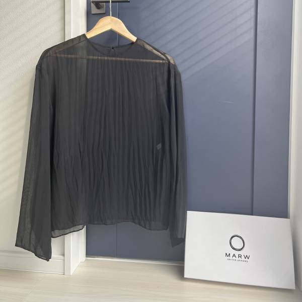 白黒トップスで春夏を駆け抜けよう！【MARW　UNITED　ARROWS】”シアートップス”特集