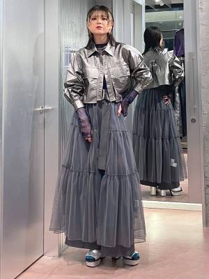 今季はグレーの代わりに『シルバー』を！【大注目メタリックカラー】とは？