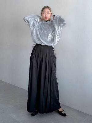 今季はグレーの代わりに『シルバー』を！【大注目メタリックカラー】とは？