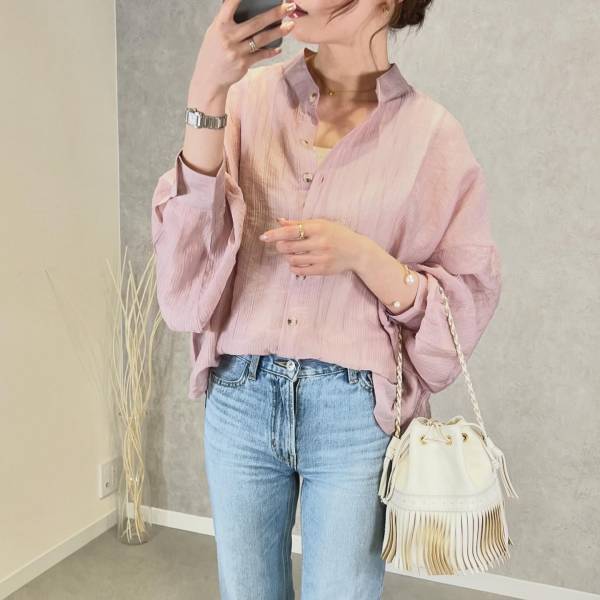 「大人も着やすいピンク」！！【NOAHL】の”シアーシャツ”が大優勝♡