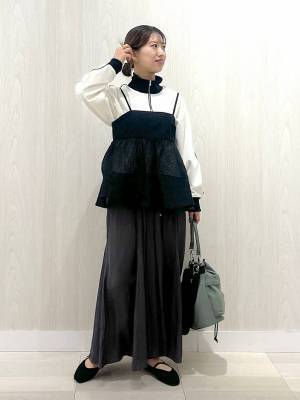 「ほんとなにかと使える」って♡【グローバルワーク】重ね着で大活躍！「黒キャミソール」