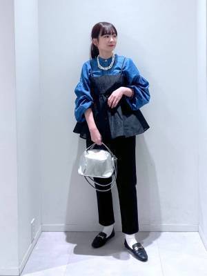 「ほんとなにかと使える」って♡【グローバルワーク】重ね着で大活躍！「黒キャミソール」