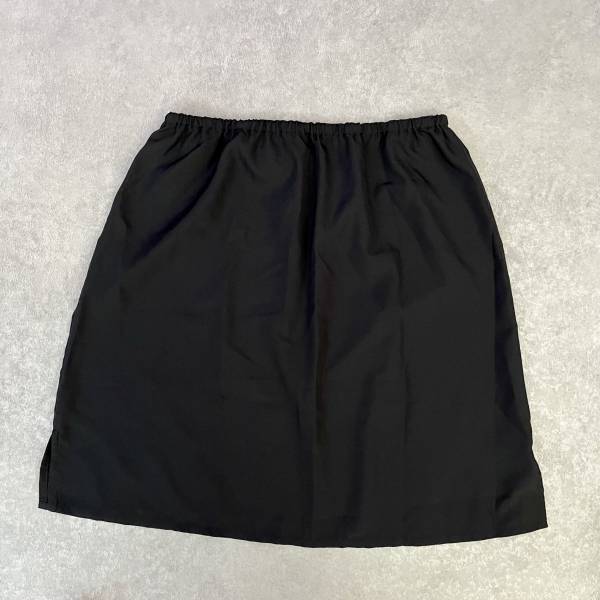 ふんわりとしたティアードが可愛い♡【ユニクロ】の”スカート”でモノトーンコーデ3選