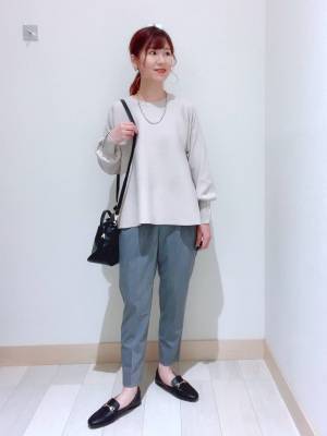 体型カバーにも期待♡【グローバルワーク】の「ペプラムトップス」で華やかコーデ！