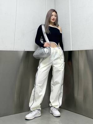 『ヘルシーさ』がポイント！【ワンショルトップス】で程よく肌見せが◎