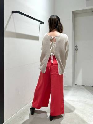 “バックデザイン”に惚れ惚れ♡ 後ろ美人を叶える【最旬トップス】が見逃せない！