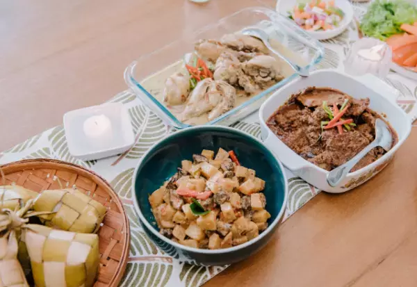 母の“手料理”を見て…彼女「あり得ないですよね」母「えっ？」⇒続けて放った【予想外の一言】に…彼「落ち着け！」