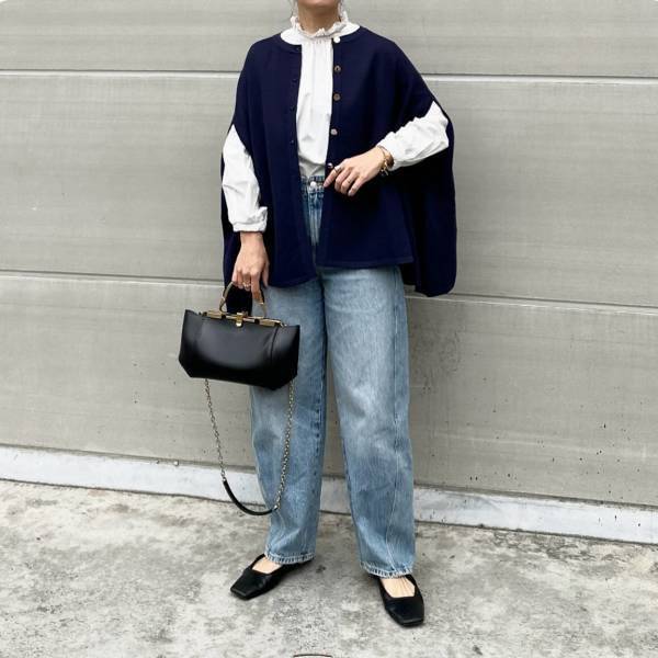 春こそ『ネイビー』が優勝！一点投入で上品に♡【ネイビーアイテム】