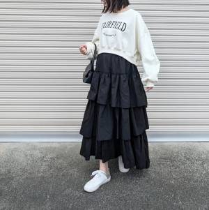 “ゆるスポーティ”が今っぽ！ 楽オシャレに欠かせない【ロゴスウェット】