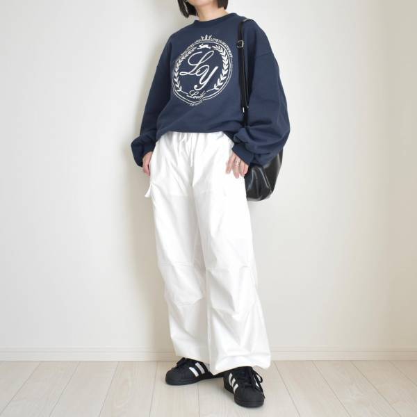 “ゆるスポーティ”が今っぽ！ 楽オシャレに欠かせない【ロゴスウェット】