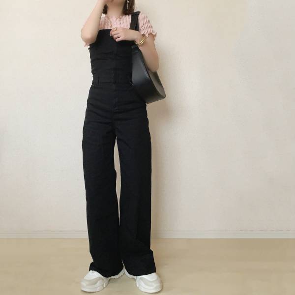 1000円でお釣りがくる！？【GU】の”シャーリングT”がコーデの「主役」になる♡