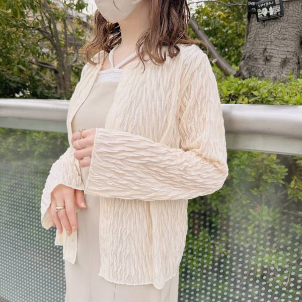 春夏に大活躍！【しまむら】使える”トップス”2選