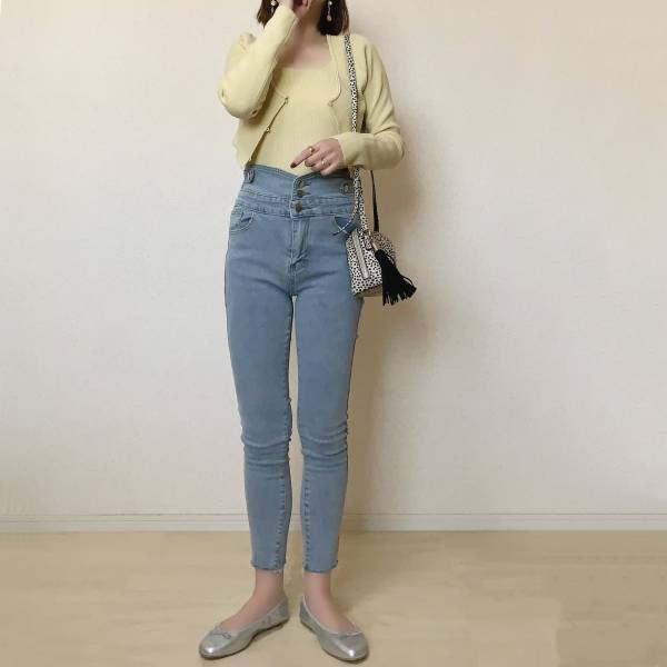 マンネリ打破…！春におすすめの「スキニー」で4コーデ