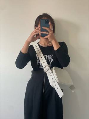 昨年は「瞬く間に完売」！「再販」でやっとGet！【しまむら】ショルダーバッグ