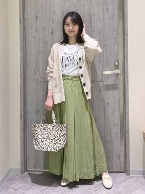 《こりゃ上品 ＆ 高見え♡》【グローバルワーク】歩くたび揺れる「フレアスカート」