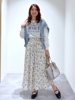 ヘビロテ間違いなし！！【グローバルワーク】春コーデと相性抜群♡「ロンT」