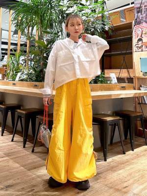 まだまだ、活躍ッ！ 今から買い足したい【万能カーゴパンツ】