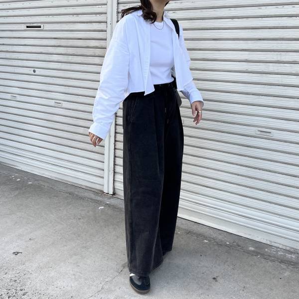 「今っぽい着こなし」でオシャレ◎「スタイルアップも」叶う【GU】”おすすめトップス”2選