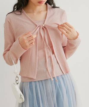 今季の【ピンク】が可愛い♡ 着るだけでテンション上がる「ピンクトップス」