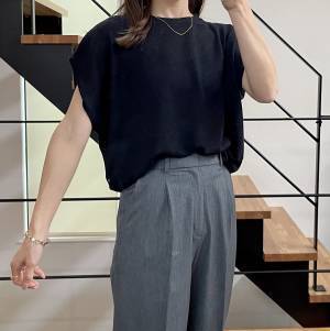 これからの「冷房対策にピッタリ」【GU】「着回ししやすい」おすすめトップス2選