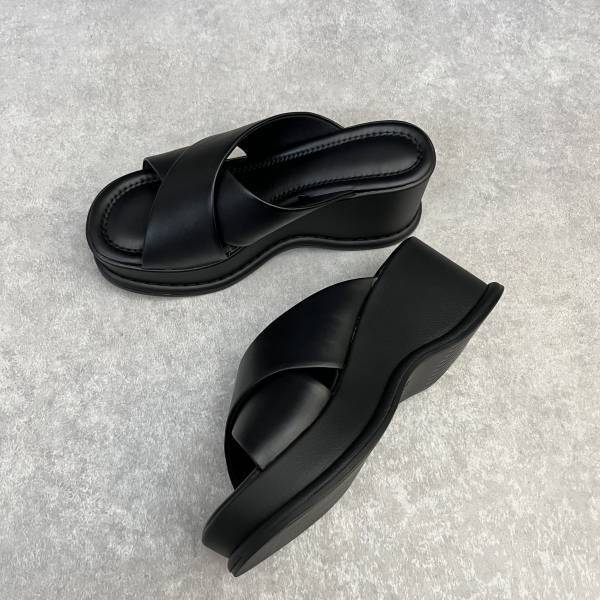 おしゃれは足元から♡おすすめ「シューズ」2選