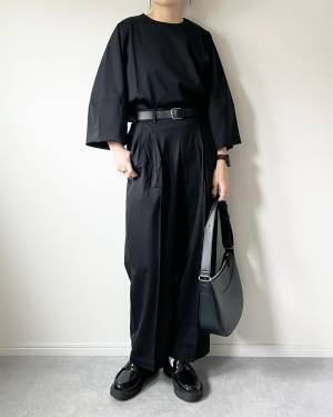 ユニ女『一目惚れ』『絶対買う』【ユニクロ】完売前に買いたい！「注目シューズ ＆ サンダル」