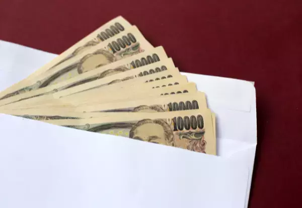 ローン会社「“800万円”を支払っていただきます」俺「そんなの知らない！」⇒警察に通報後、判明した『借金の真相』に顔面蒼白…！