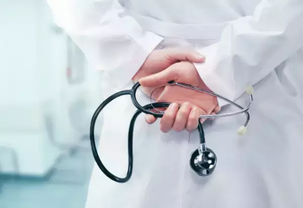 病院に行くも…看護師「診療時間終わってますので」受付終了5分前で“門前払い”…！？⇒次の瞬間、医師の【衝撃的な一言】に唖然…