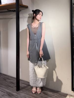 今スグ真似したい♡【最旬ベスト】を使った「レイヤードコーデ術」とは？