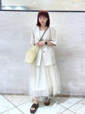 『ホワイト系カラー』で清潔感アップ♡ 羽織るだけでこなれ見え！【春夏ジャケット】