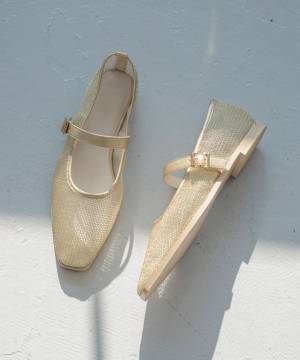 今季買いたい！ 上品な透け感が可愛い【メッシュアイテム】って？