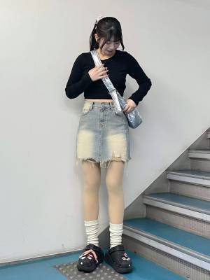 一点投入で最高に今っぽ！【ALAND】の「ショート丈トップス」で韓国アイドル気分に♡