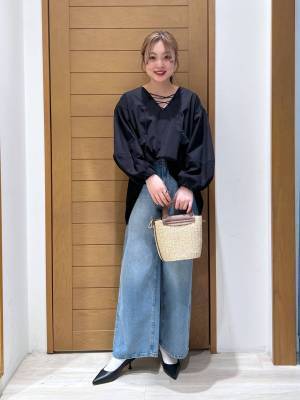 か、可愛いいい♡ 春夏コーデに取り入れたい【レースアップトップス】