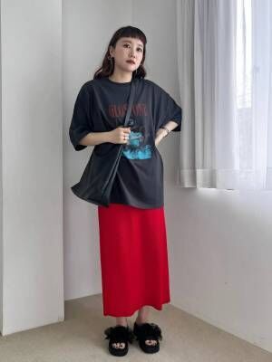 この春夏、真似したい♡【ヴィンテージ風Tシャツ】を使った「最旬コーデ」とは？