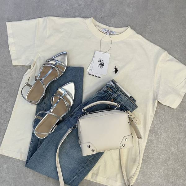 この「ワンポイントがオシャレ」♡【WEGO】“ワンポイントTシャツ“の着回しコーデ3選