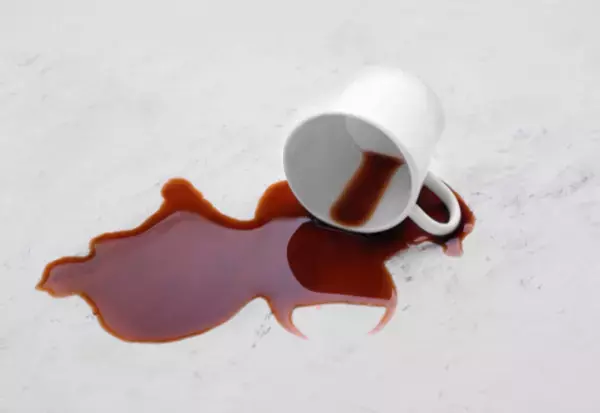 上司に『コーヒー』をかけられた部下「…君、ヤバいね」上司「誰に言ってんの？（笑）」⇒だが直後、部下の【予想外の一言】に…上司「えっ？」