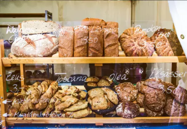 カフェで『小麦アレルギーの客』が倒れた！？しかし食べたのは“米粉100％パン”のはずだった…⇒数日後、判明した【客が倒れたワケ】にゾッ…
