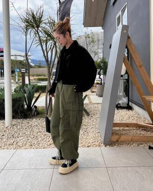 “大人カラー”の定番！【カーキアイテム】でカジュアルさをプラス♡