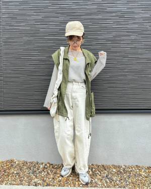 “大人カラー”の定番！【カーキアイテム】でカジュアルさをプラス♡