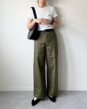 “大人カラー”の定番！【カーキアイテム】でカジュアルさをプラス♡