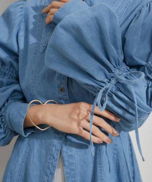 肌見せの季節に欠かせない！ オシャレに映える【最旬バングル】