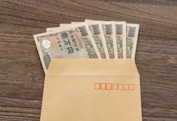 義姉の子を”溺愛”する義母「七五三だから30万円あげてね！」嫁「はあ！？」夫に相談した結果…⇒夫「まあ」