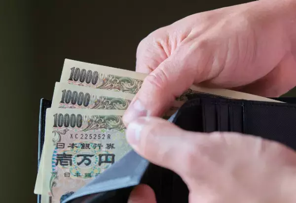 居酒屋で会計…店員「2人で4万5千円です」客「えぇ！？」予想外の会計に違和感…⇒店員の【まさかの対応】に客困惑…！？