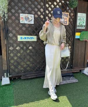 【20代】いま、コーデに足すなら？ → 迷ったら「キャップ」が正解♡