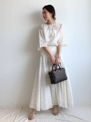 “オール白”が今季の気分♡ 上品可愛い【大人のガーリースタイル】