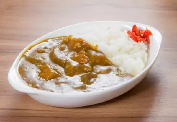 カレー屋で…店員「お会計3000円です」しかし頼んだのは『500円のカレー』のはず…！？⇒直後、店員が放った【値段の真相】に絶句…