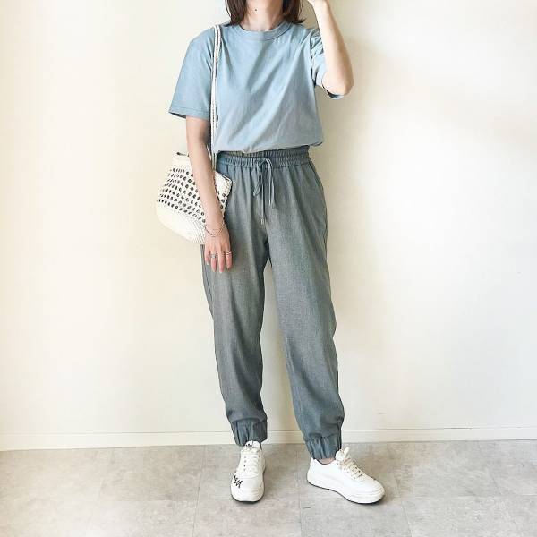 今季マストで買いたいッ！【ユニクロ】着回し力も期待できる♡「シンプルTシャツ」